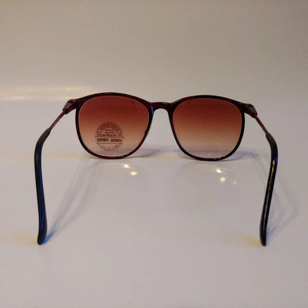 (NWT) Vintage 90's Kids School Boy Sport Sunglasses (Burgundy)